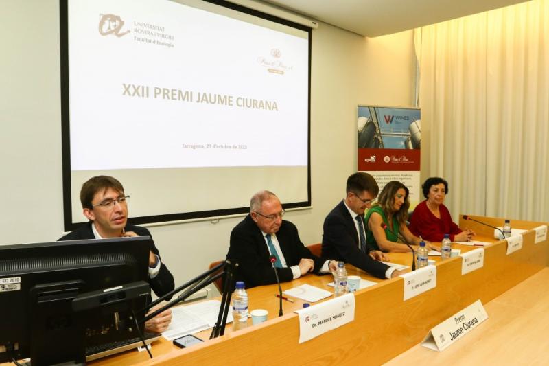 El jurat de la 22a edició del Premi Jaume Ciurana d'Enologia.
