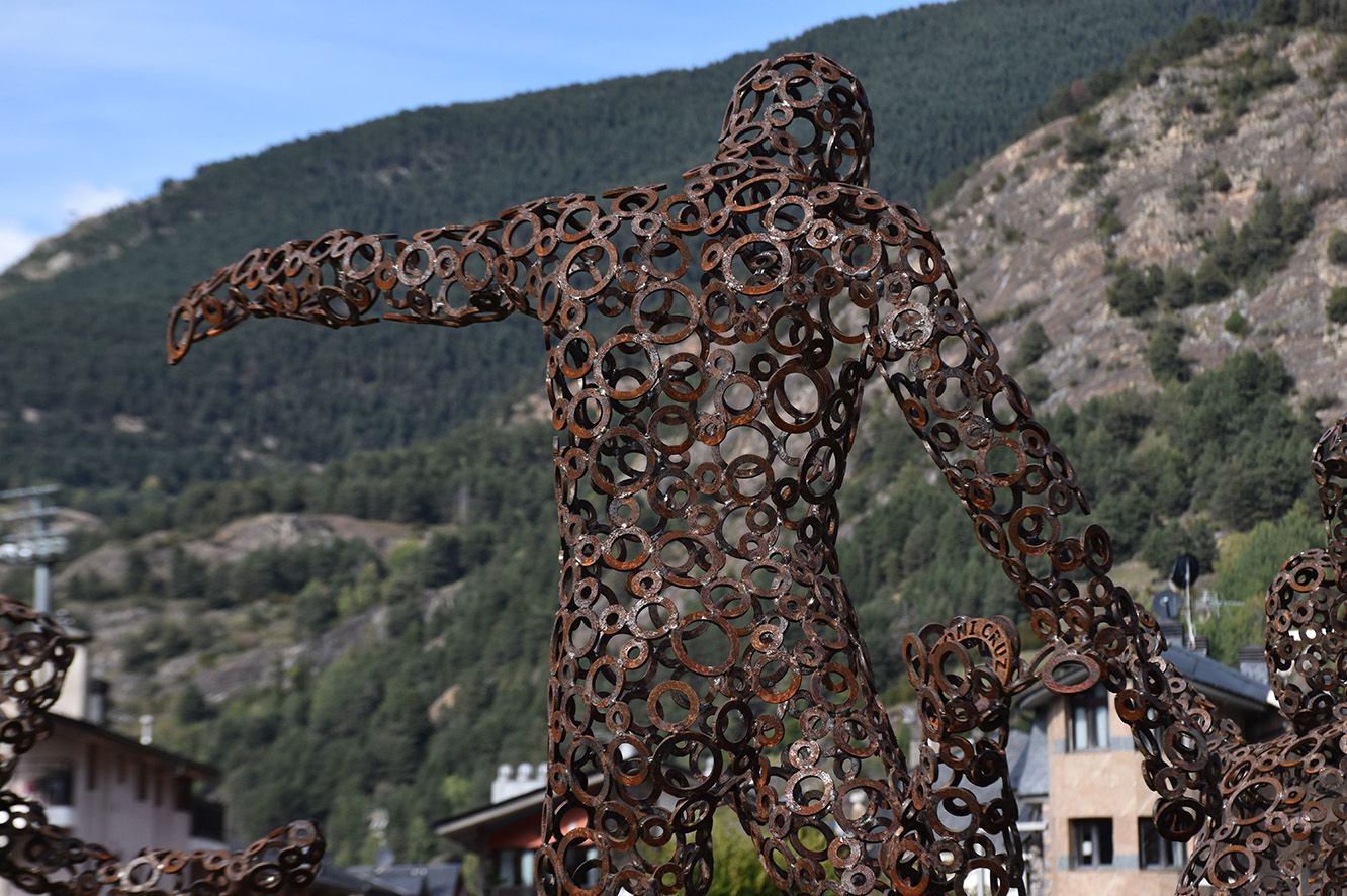 Un fragmento de la escultura 'Esfuerzo, Destreza y Pasión'