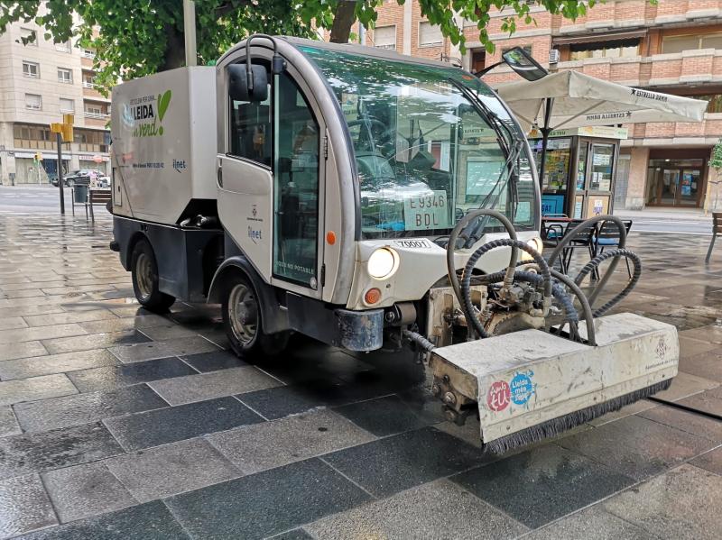 Miquel de Santiago / Imatge d'arxiu d'un vehicle de la neteja d'Ilnet