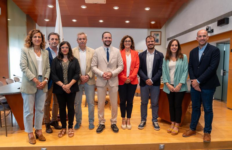 L'alcalde i els regidors del nou govern municipal de Lloret de Mar després de la sortida de Junts