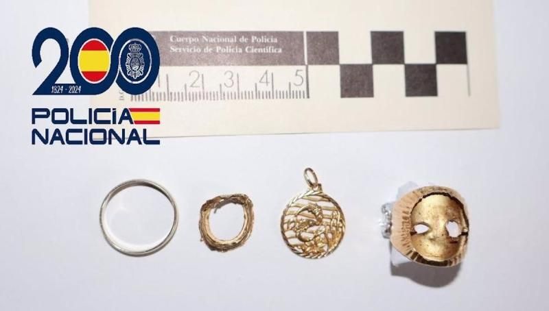 Joyas robadas a los muertos de una funeraria