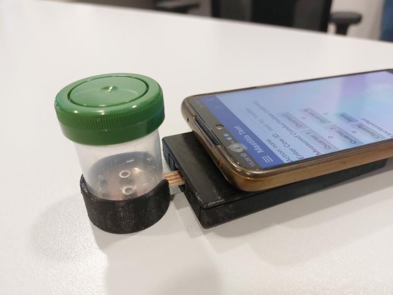 Sensor de la URV per ajudar a detectar de forma precoç la mastitis bovina