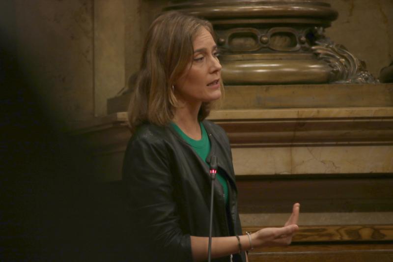 Jéssica Albiach en el Parlamento en la sesión de control al Gobierno
