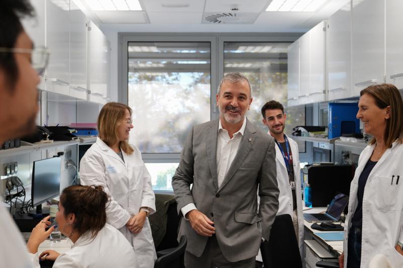 Jaume Collboni visita Vall d'Hebron Oncología