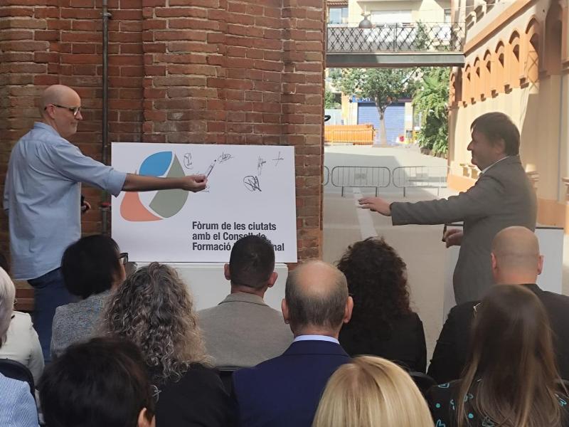 Acte d'adhesió al Fòrum de Ciutats amb Consell d'FP