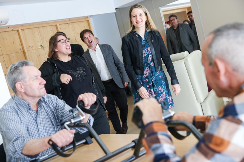 Martínez Bravo en la visita inaugural al SAIAR de Maçanet de la Selva