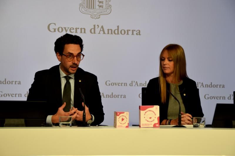 El ministro de Medio Ambiente, Agricultura y Ganadería, Guillem Casal; y la secretaria de Estado de Igualdad y Participación Ciudadana, Mariona Cadena