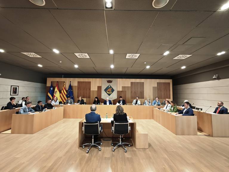 Pleno del Ayuntamiento de Salou en octubre de 2024