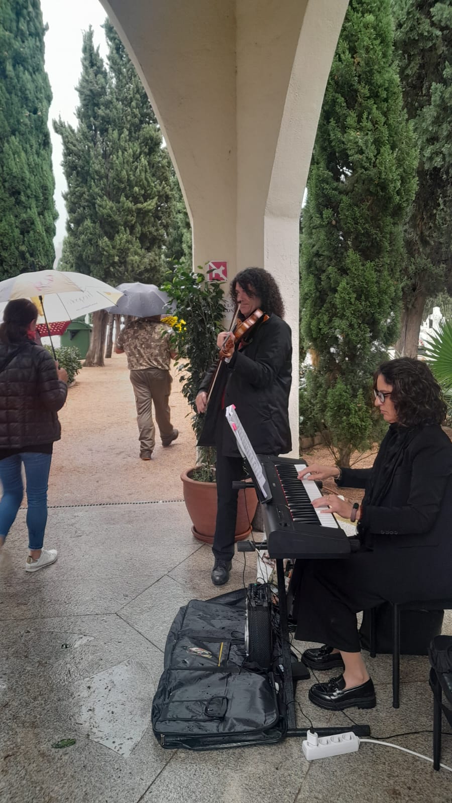Homenatge de Mémora al Cementiri de Cambrils