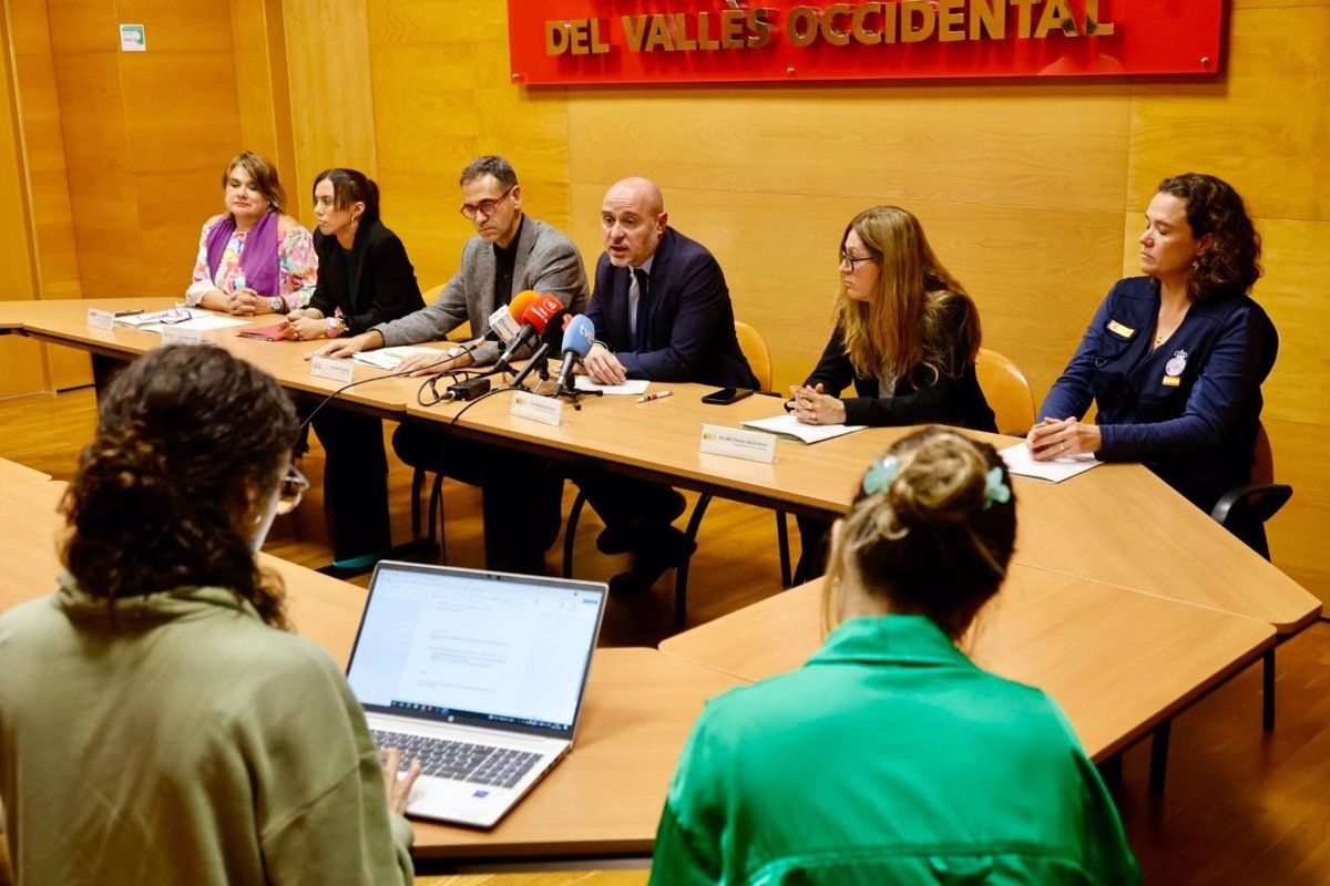 El Delegado del Gobierno español en Cataluña, Carlos Prieto, anuncia un centro logístico para coordinar la ayuda a los afectados por la DANA