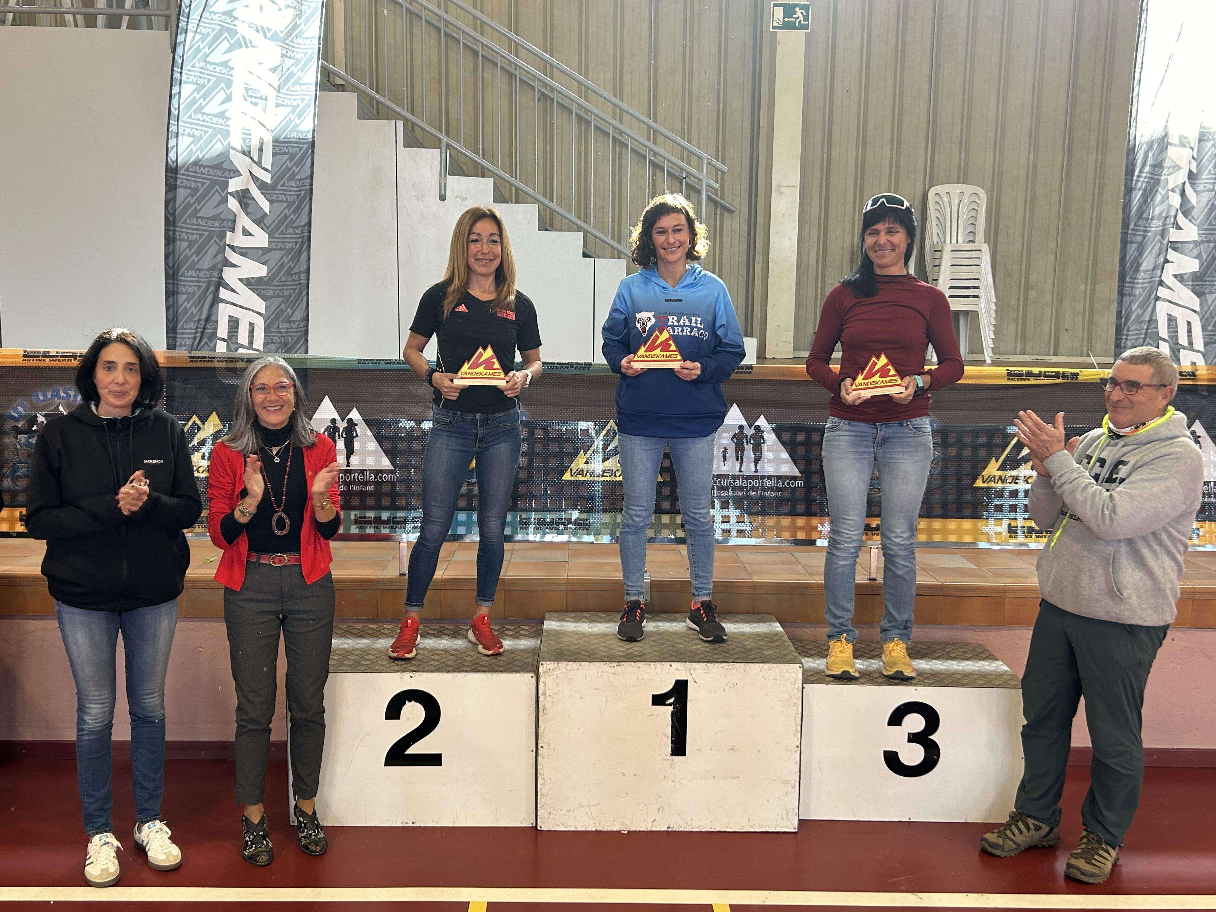 Podi femení de la cursa vermella de la Vandekames 2024