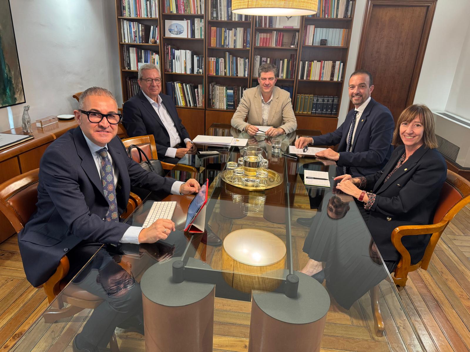 Reunión ministro Torres en Andorra