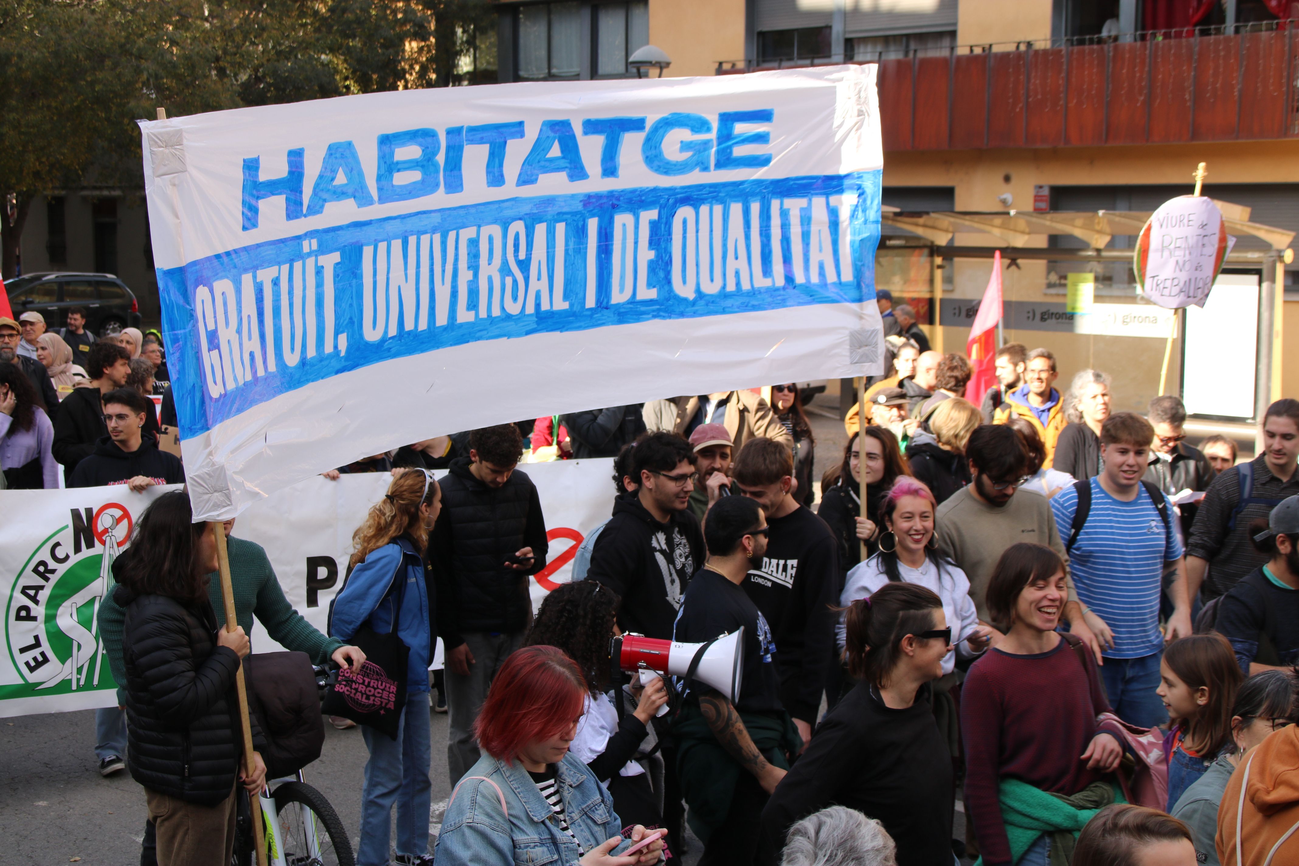 Manifestación contra los alquileres en Girona