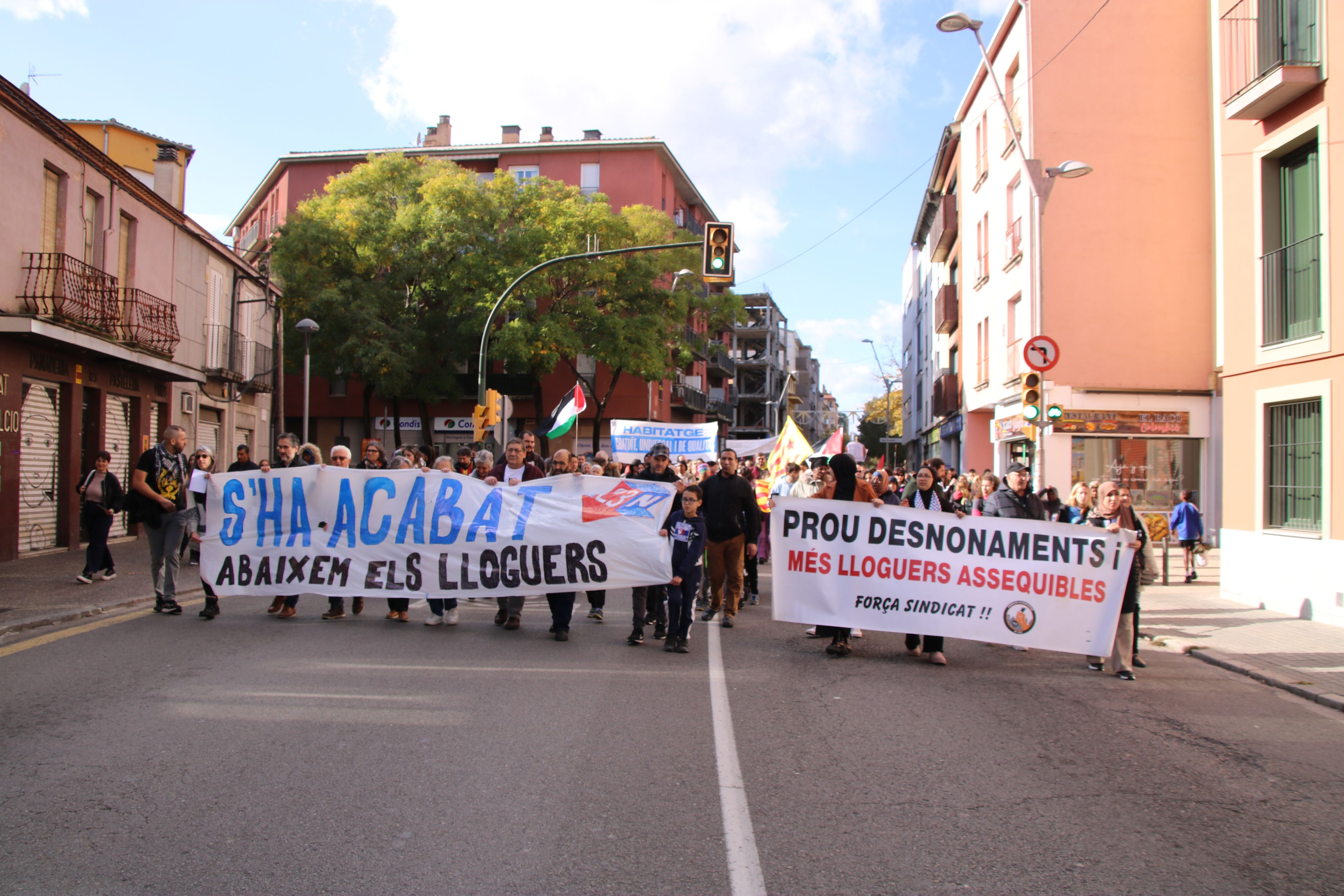 Manifestación contra los alquileres en Girona