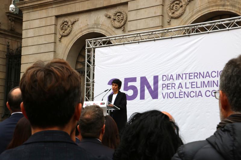 Lectura del manifiesto del 25-N