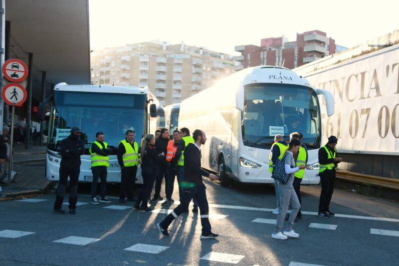 Piquet a l'estació d'autobusos de Tarragona per la vaga de transports 2