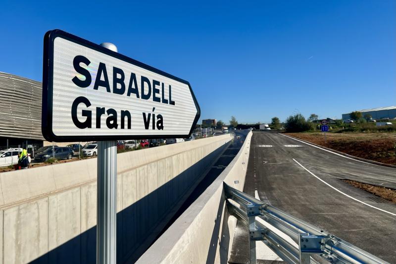 Cartell de Sabadell Gran Via al Portal Sud