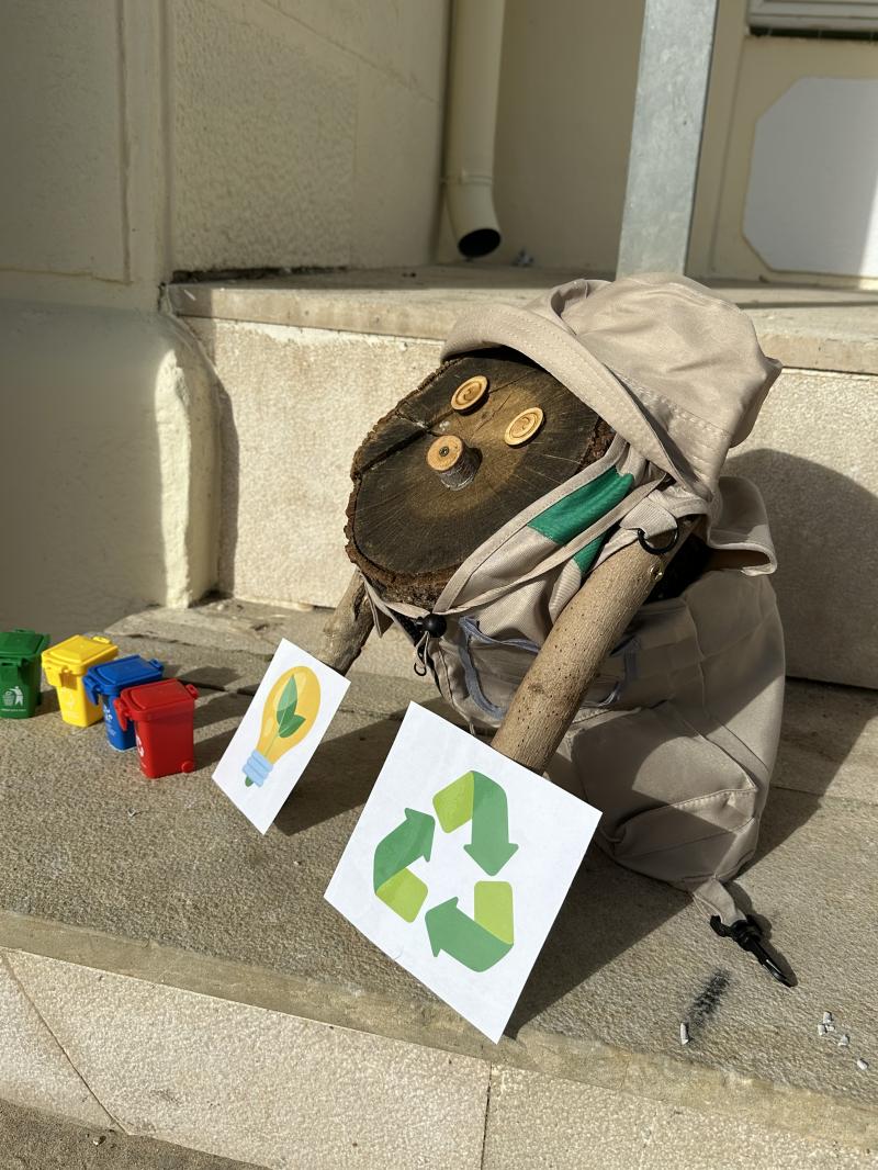 tió