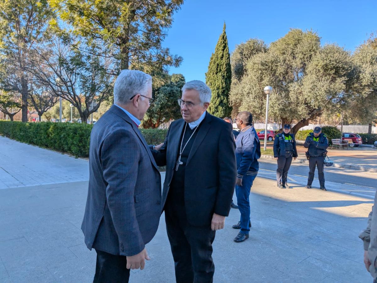 L'Arquebisbe de Tarragona Joan Planellas visita l'Ajuntament de Salou