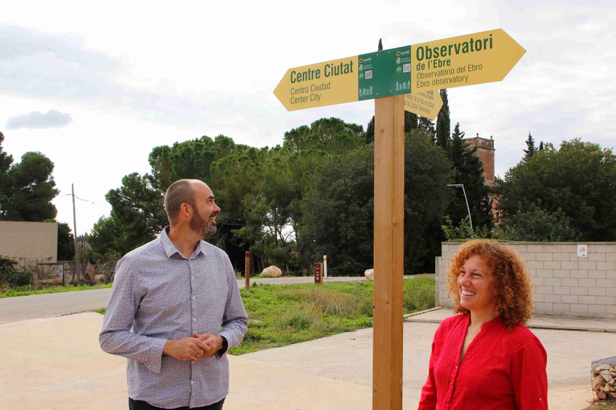 Roquetas estrena nuevos paneles turísticos