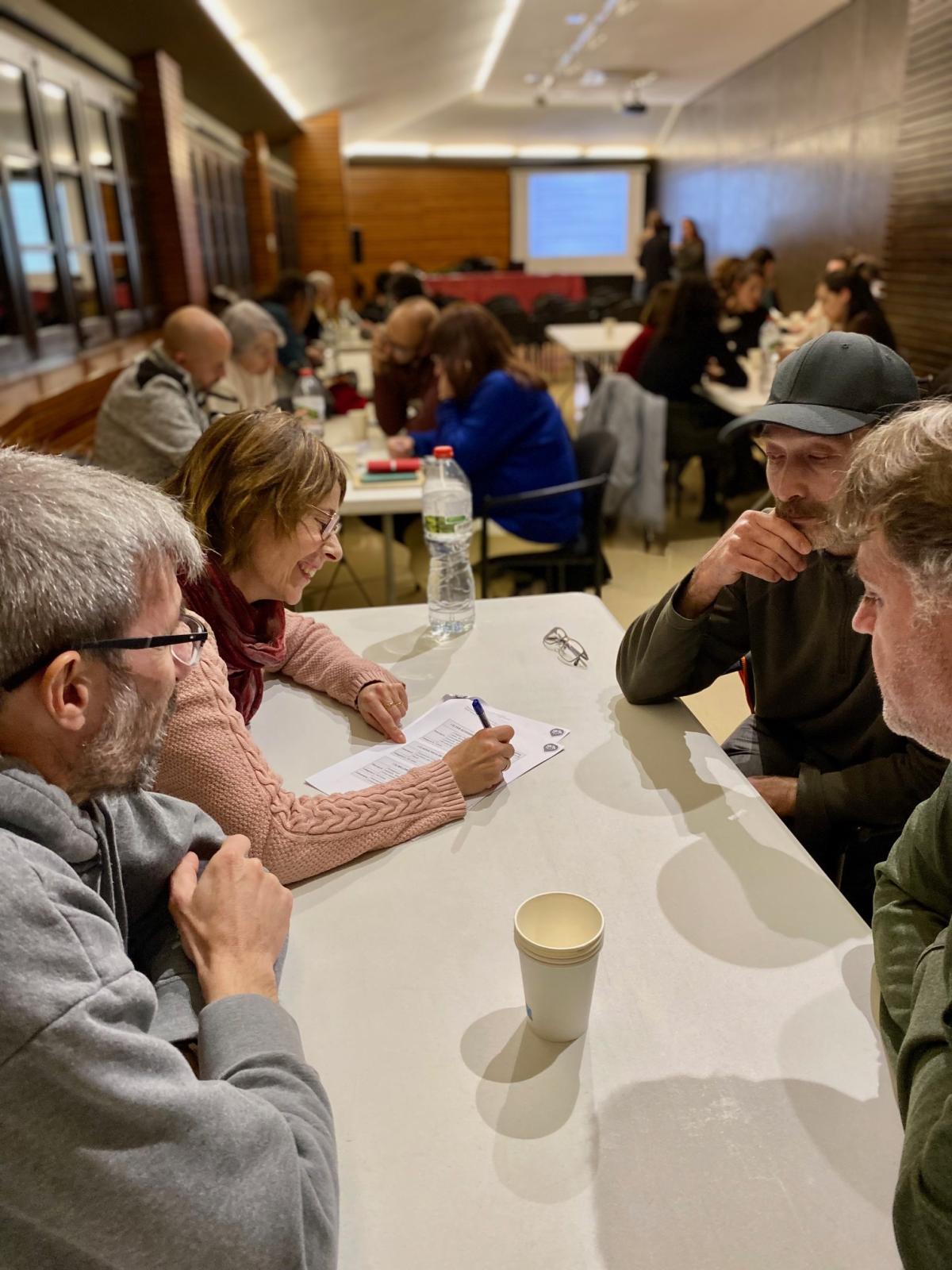 Sesión de debate de los presupuestos participativos de Solsona 2025 1