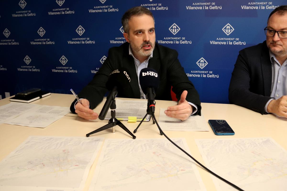 Gerard Llobet presenta en roda de premsa l'avanç del nou POUM de Vilanova i la Geltrú