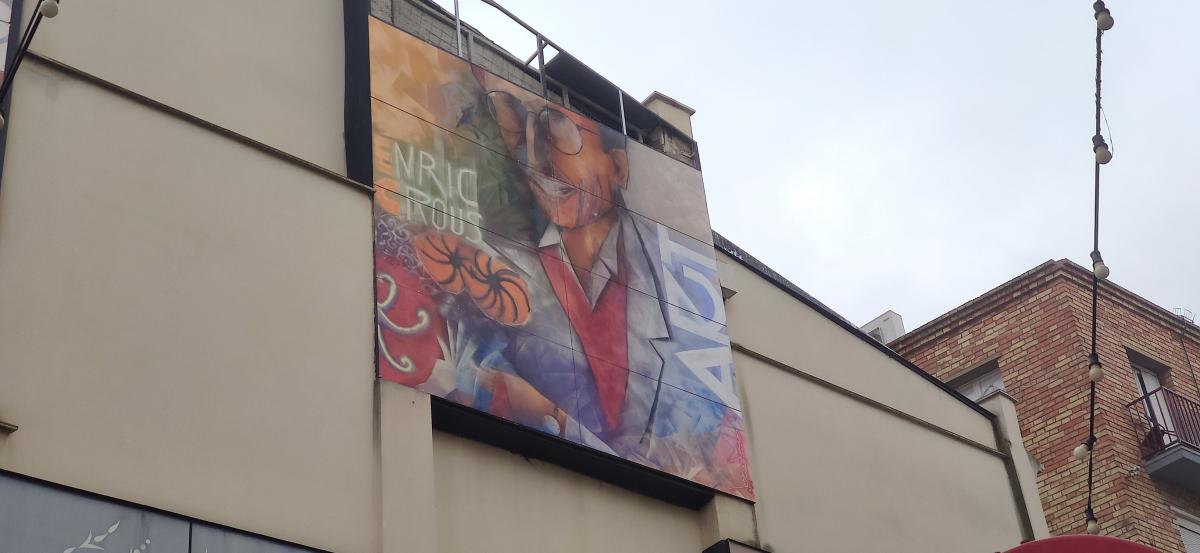 visita Larrosa mural Enric Crous
