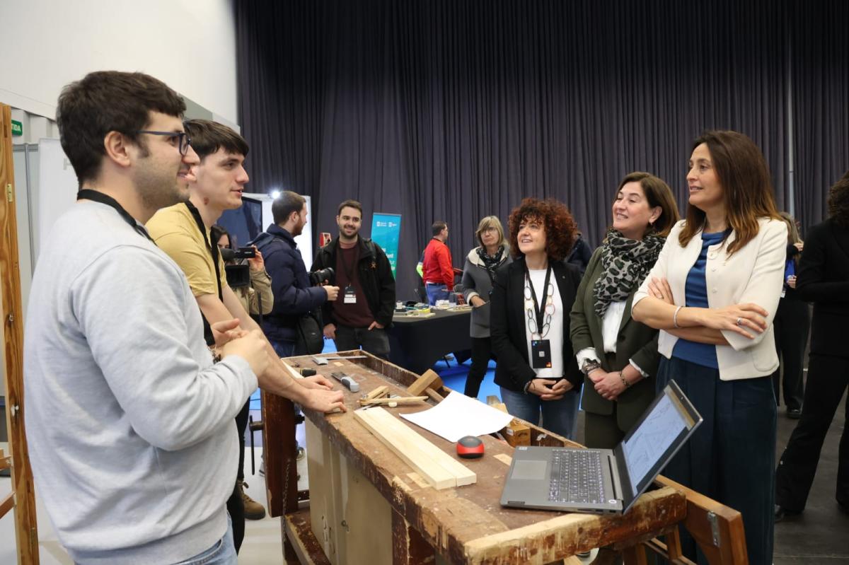 Feria de Formación Profesional de El Baix Llobregat con Esther Niubó