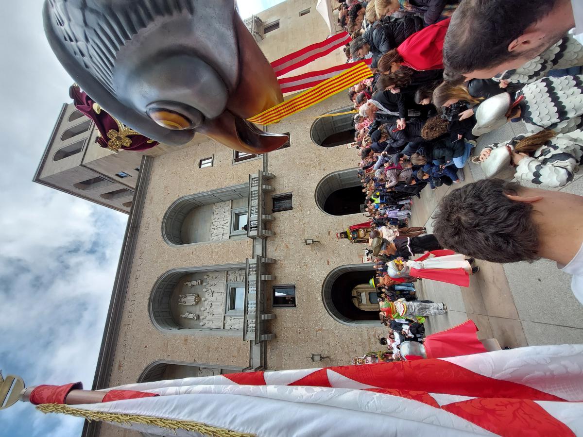 500 vallencs a Montserrat per commemorar el mil·lenari 3