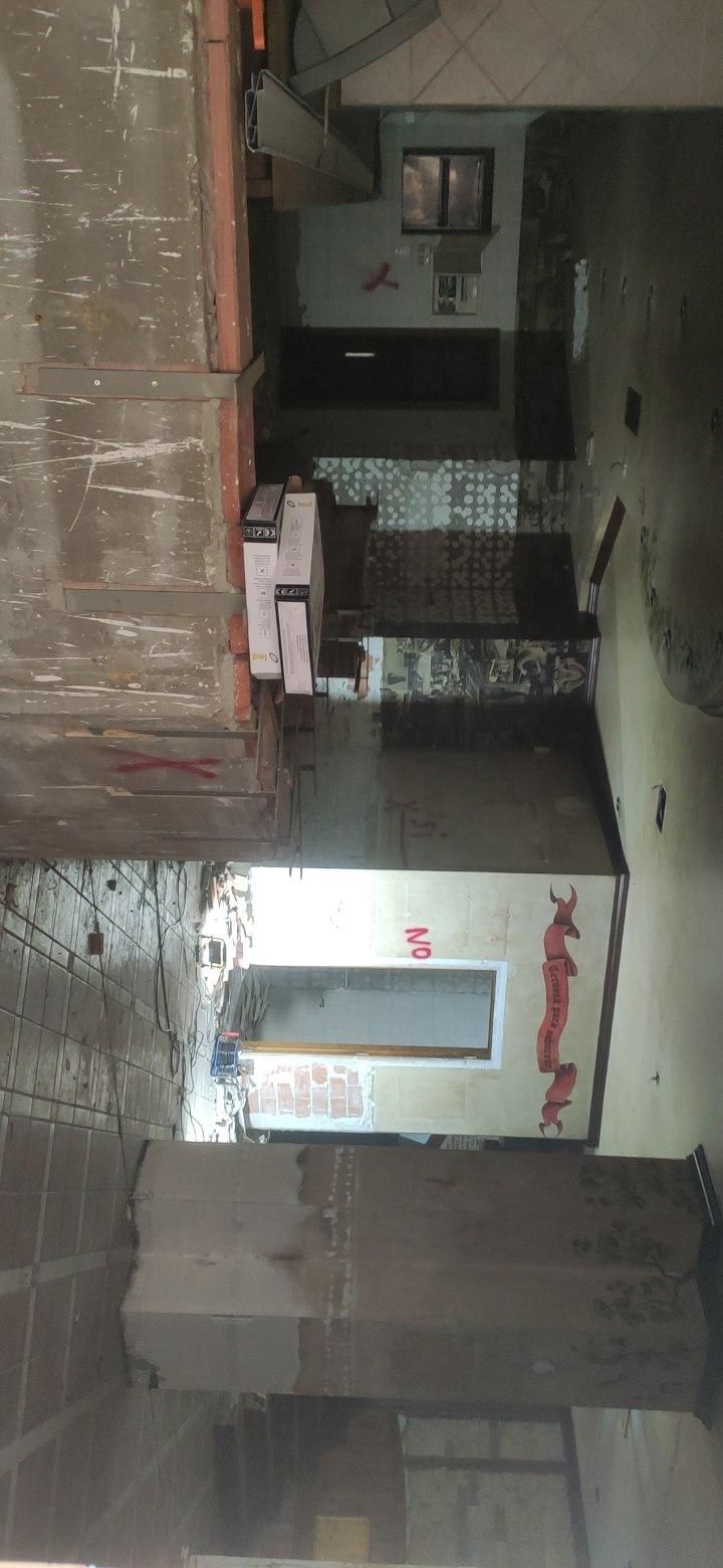 obres local Lleida pizzeria