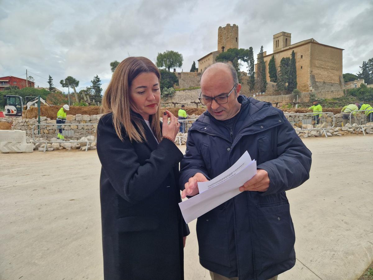 L'alcaldessa de Sant Pere de Ribes, Anna Herrera, i el regidor d'Urbanisme, Fran Perona