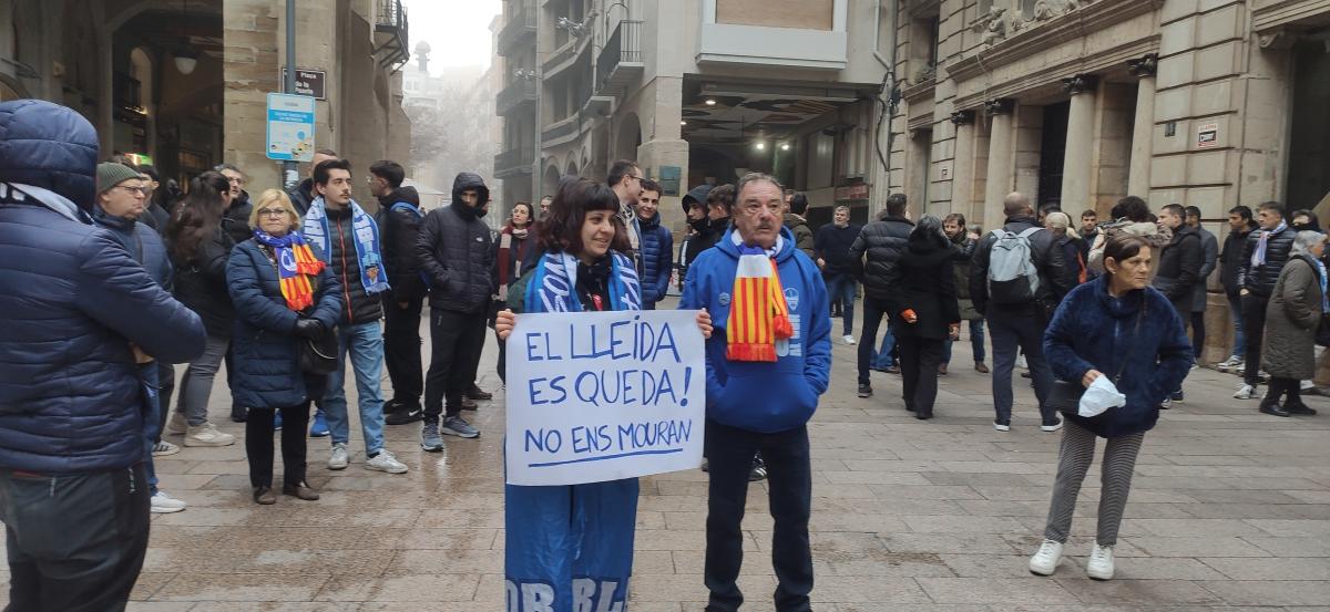 manifestació Lleida CF contra Fèlix Larrosa