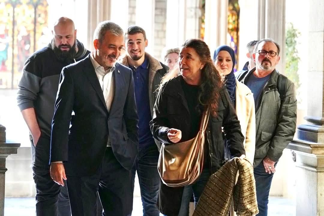 Representats de les Entitats de Poble-sec amb Jaume Collboni