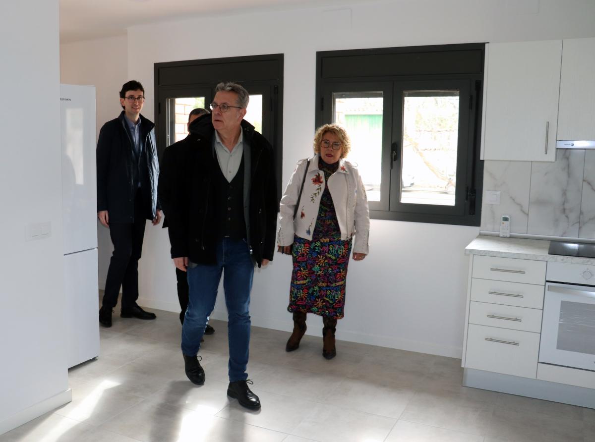 Joan Talarn, ha presidit aquest dissabte la inauguració de la reforma de l’interior de l’habitatge de l’antiga escola de Vilanova de la Sal 1