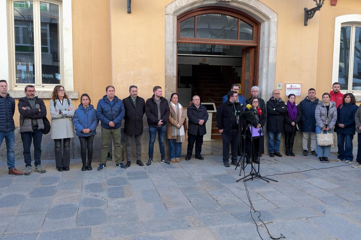 Concentració per l'assassinat d'una dona a mans de la seva parella a Blanes 2