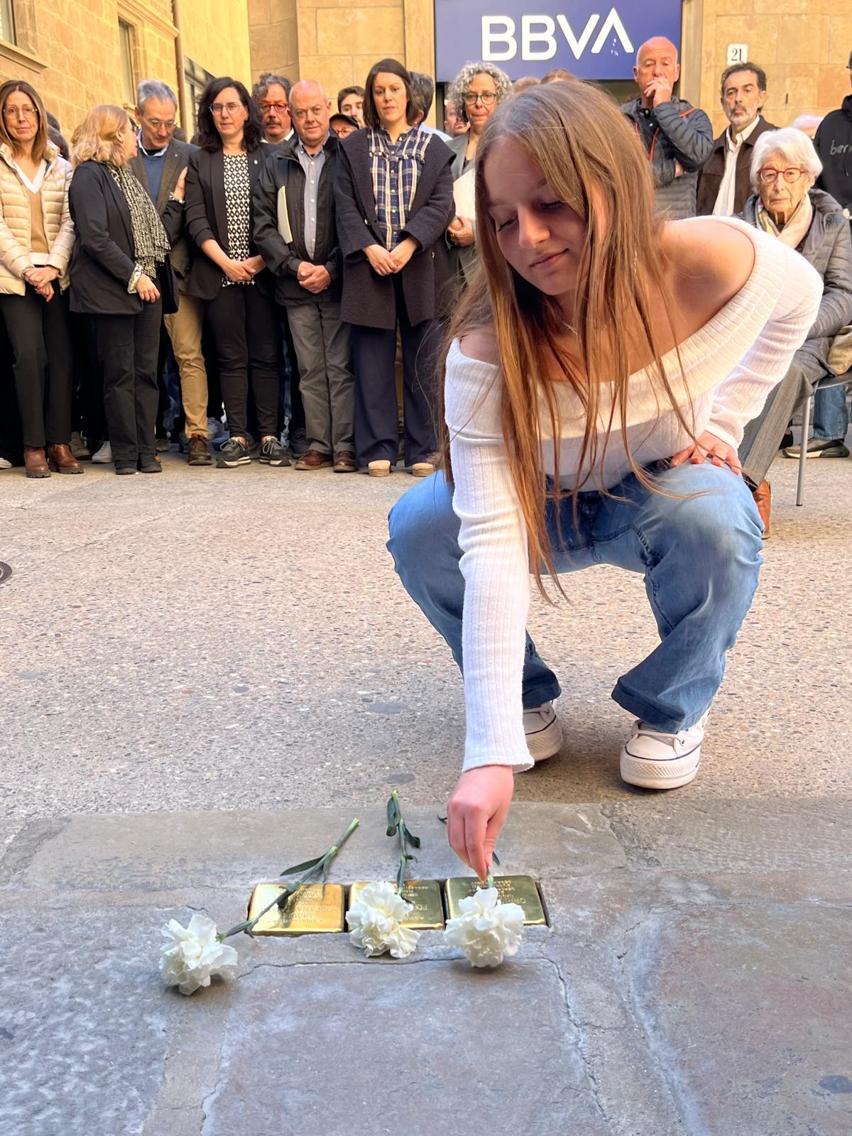 Solsona homenatja les seves víctimes del nazisme amb Stolpersteine