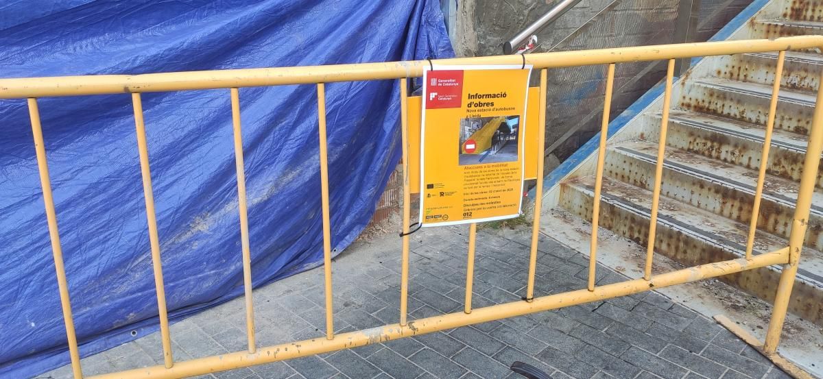 renovació escales passarel·la Lleida