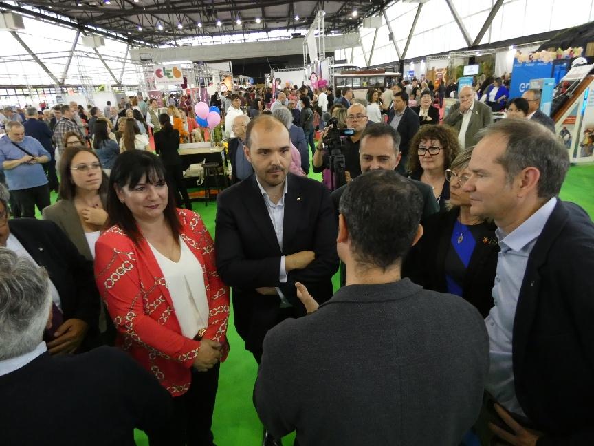 Autoritats en la inauguració de la 79a edició de l'Expoebre 1