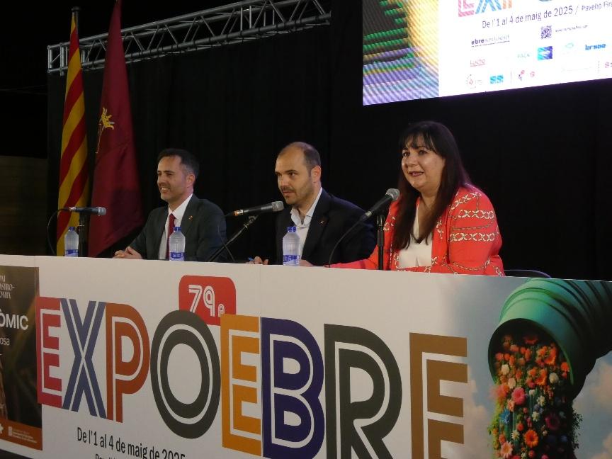 Autoritats en la inauguració de la 79a edició de l'Expoebre 1