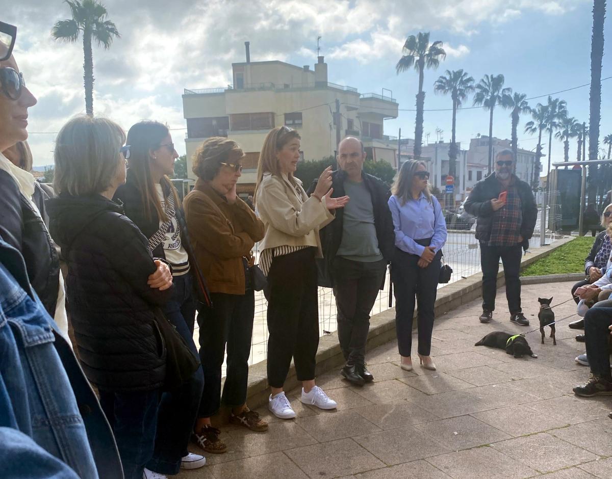 Encuentro alcaldesa plaza Catalunya Sant Pere de Ribes 1