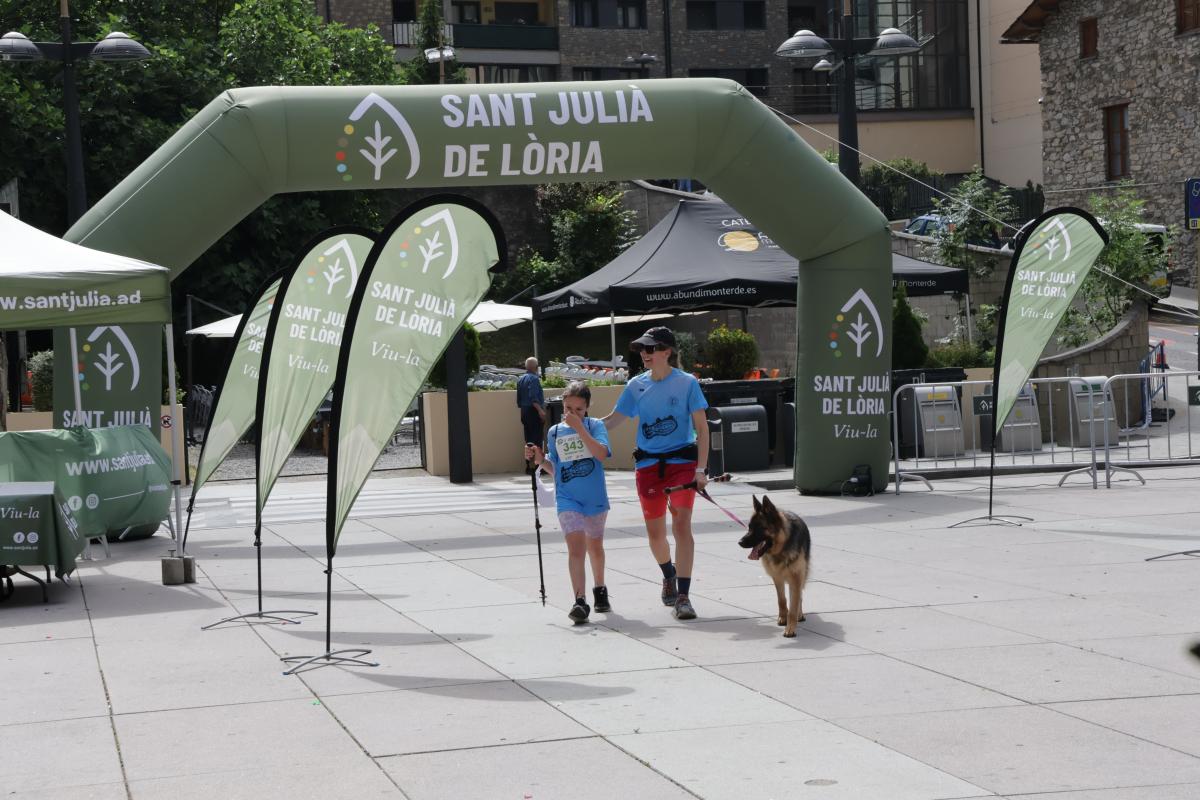 Arribada de participants al Tomb Lauredià