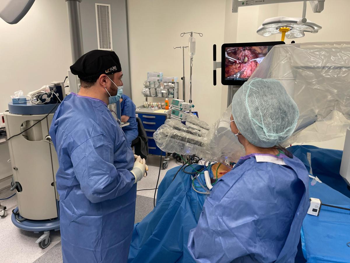 Clínic Lleida realitza la primera reconstrucció de bufeta amb cirurgia robòtica a Lleida