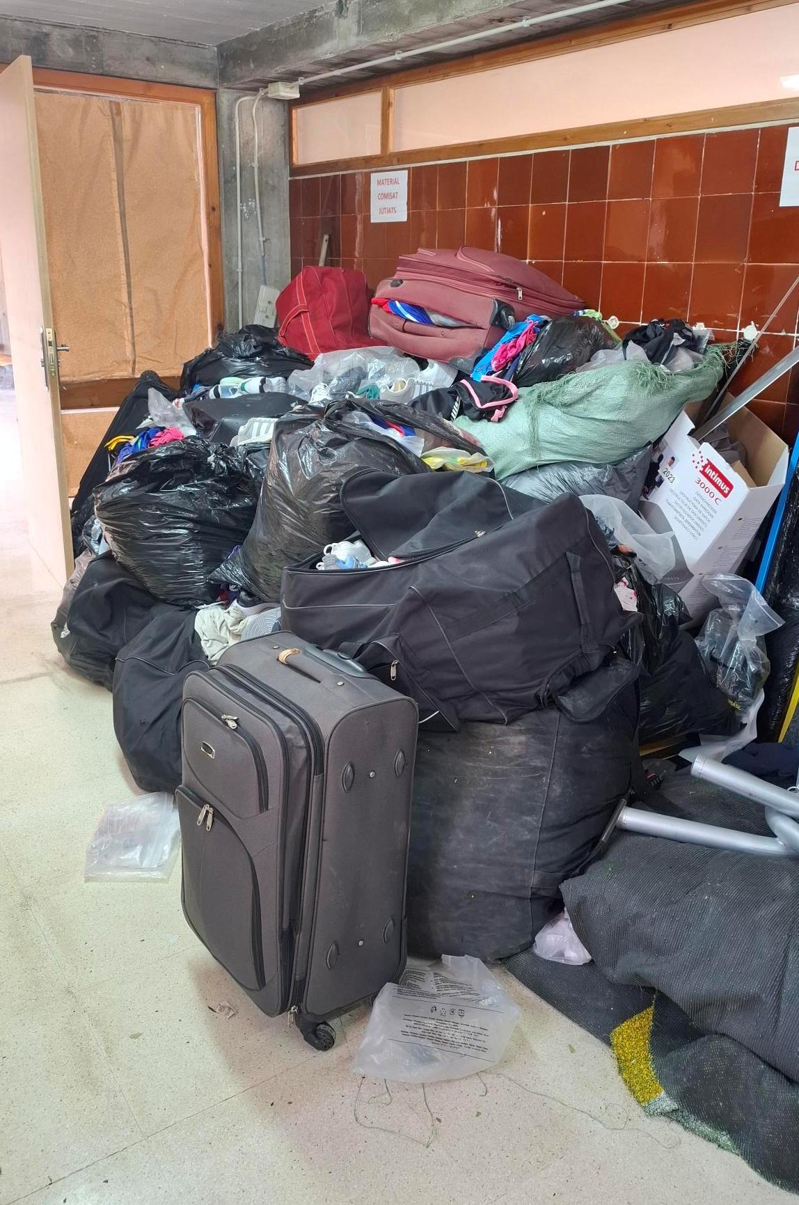 La Policia Local de Vandellòs i l’Hospitalet de l’Infant i els Mossos d’Esquadra han comissat ja més de 1.700 objectes falsificats aquest 2025