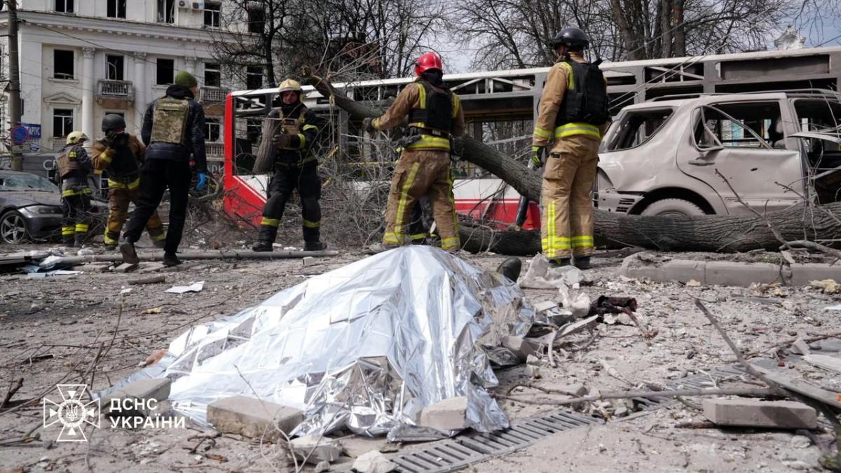 Rússia bombardeja la ciutat ucraïnesa de Sumi en Diumenge de Rams