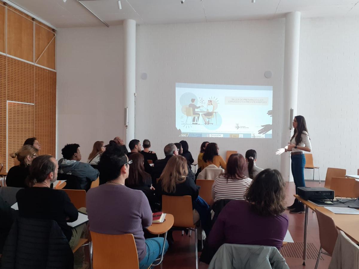 Sesión informativa previa al Speed Dating Sant Pere de Ribes 1