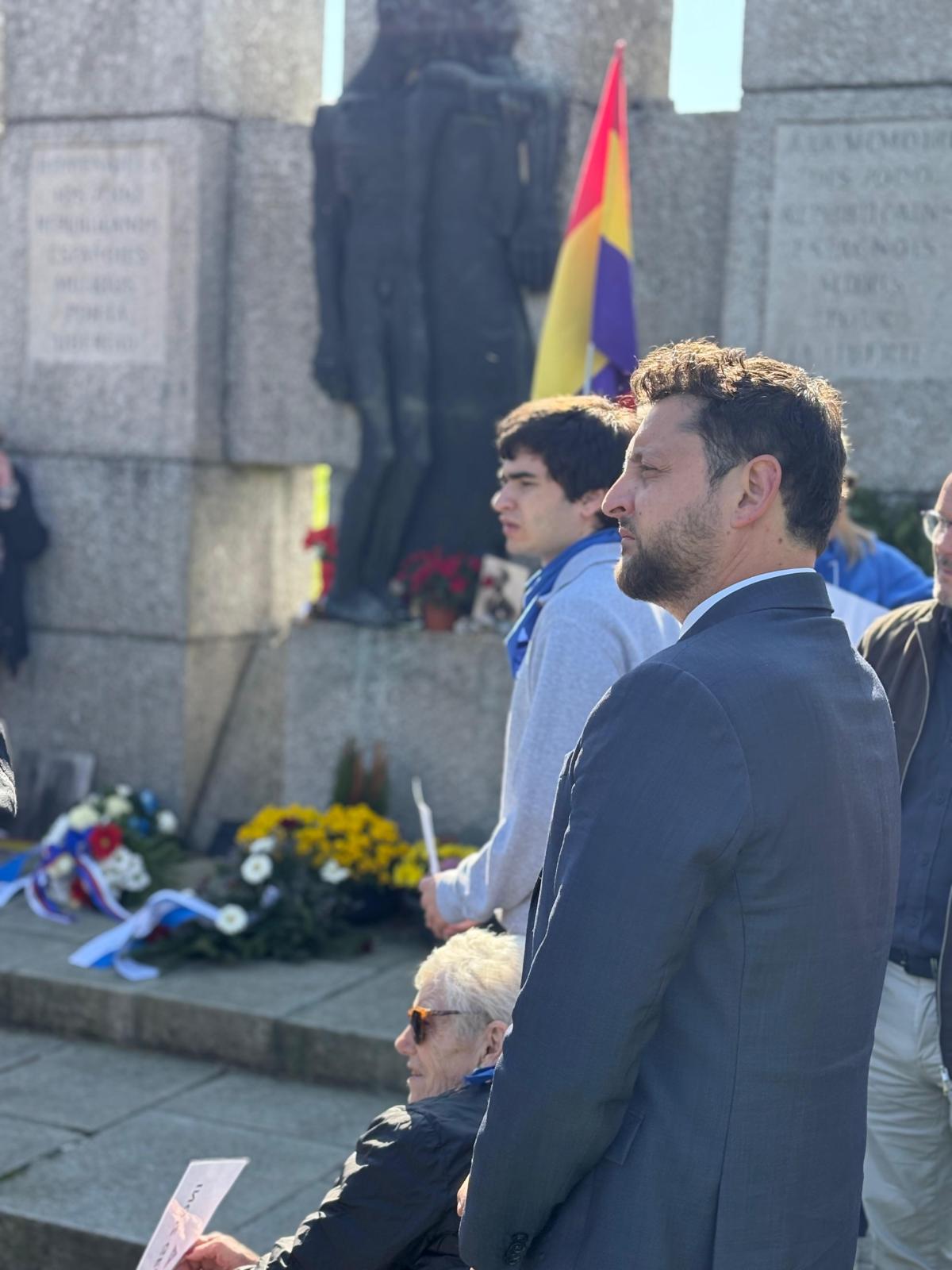 Rubén Viñuales visita els camps de concentració nazi de Gusen i Mathausen
