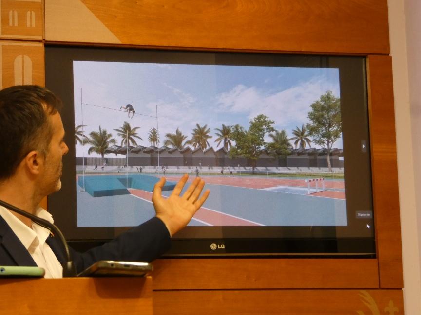 Jordi Jordan i Victor Grau presenten la nova pista d'atletisme reglamentària de Tortosa