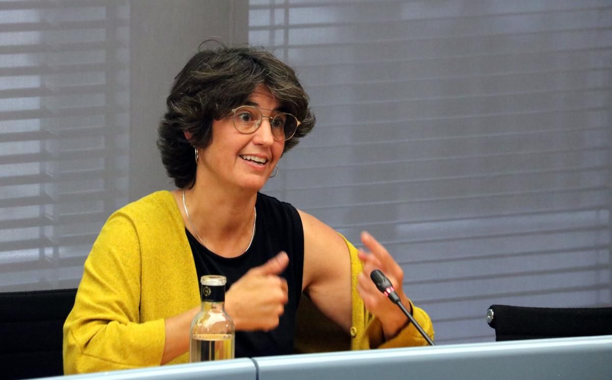 Mireia Valls, cap de projecte de Foment de Ciutat durant la presentació del pla de barris per a Ciutat Vella