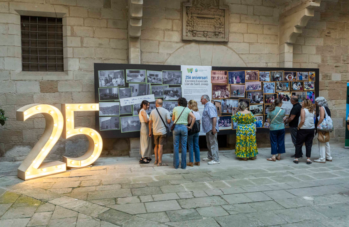 exposición IEI Escuelas Especiales Diputación