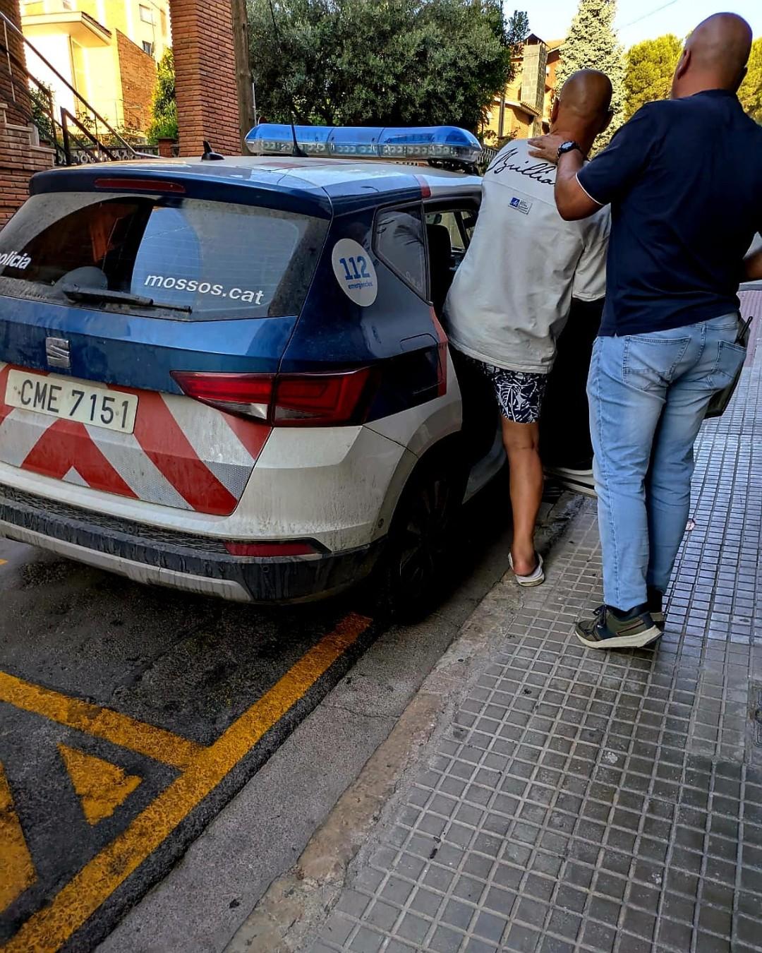 Mossos d'Esquadra detienen a cuatro personas por robar 1000 metros de cable telefonico en Tortosa